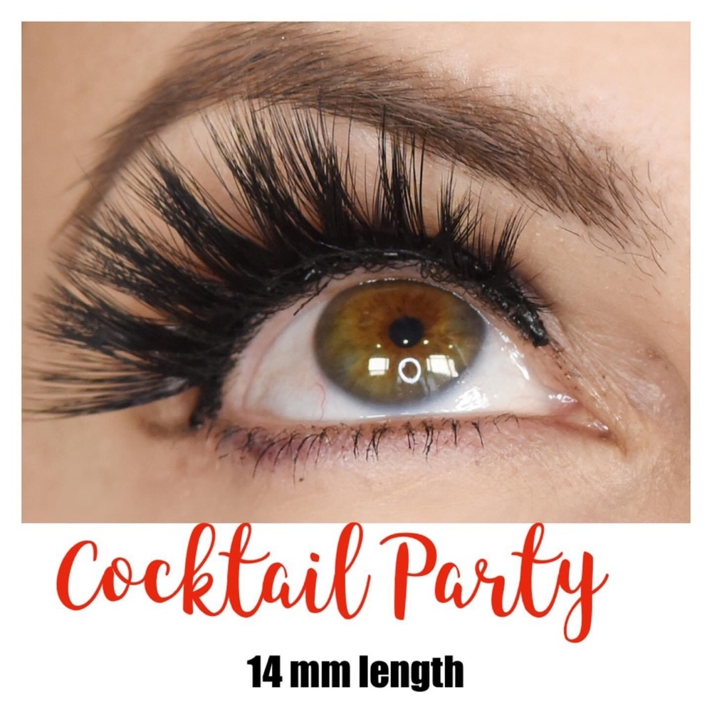 COPY - BNIB discontinued Tori Belle Cocktail Lash!